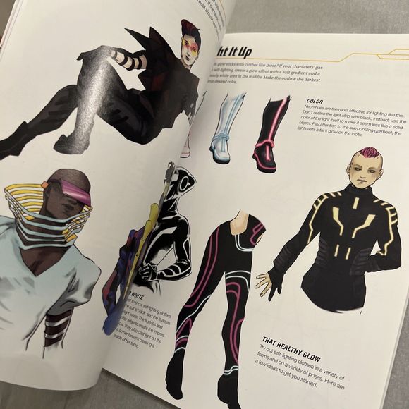 Sci-Fi Fashion Art School : How to Draw Science Fiction Characters, Styles an... - Picture 10 of 10